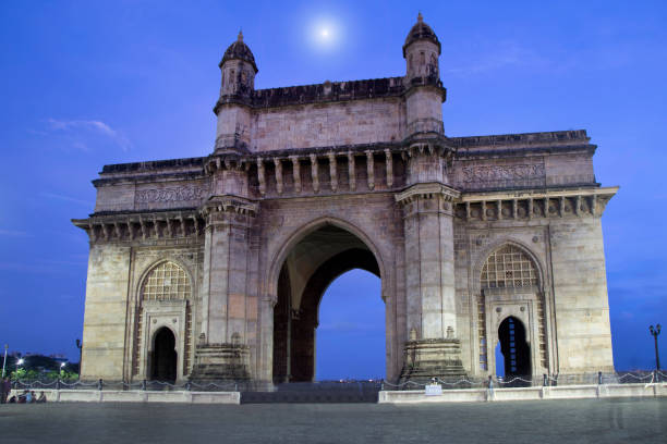 Explore Mumbai Darshan bus tours departing from Thane, Panvel, Kalyan, Dombivli, and Borivali, covering major Mumbai Darshan